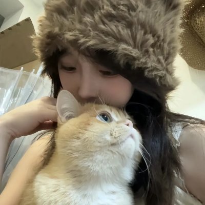 粉色飞碟